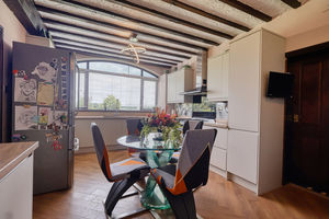 Kitchen- click for photo gallery